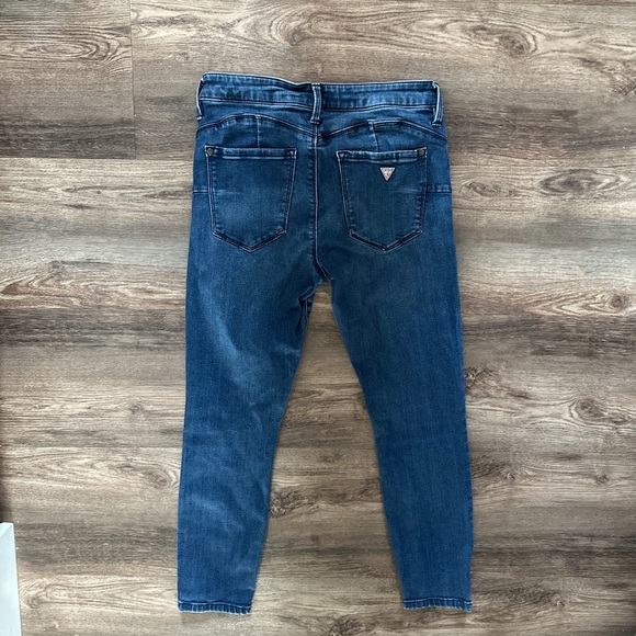 Jean guess 3/4 - Picture 3 of 4